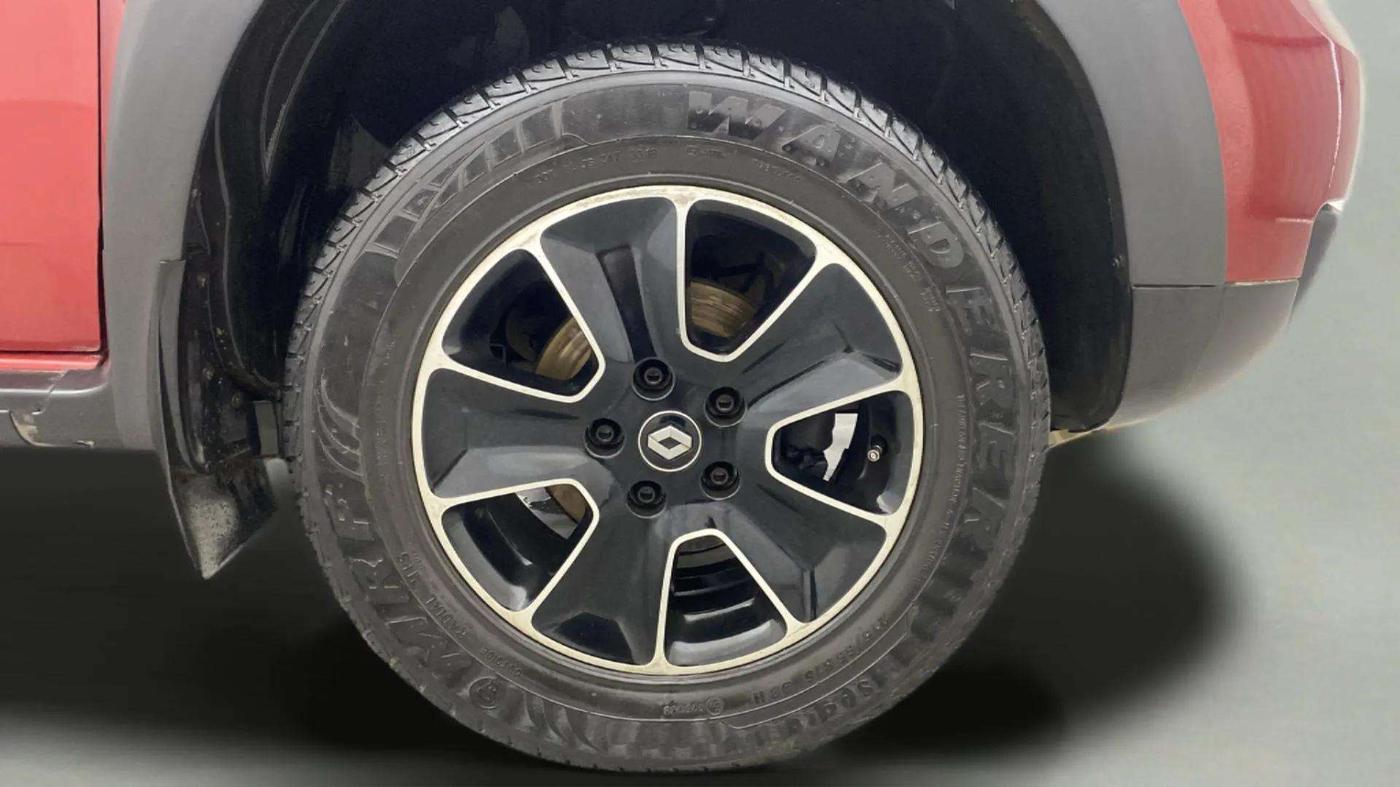 2018 Renault Duster RXS PETROL, Petrol, Manual, 46,760 km, Right Front Wheel