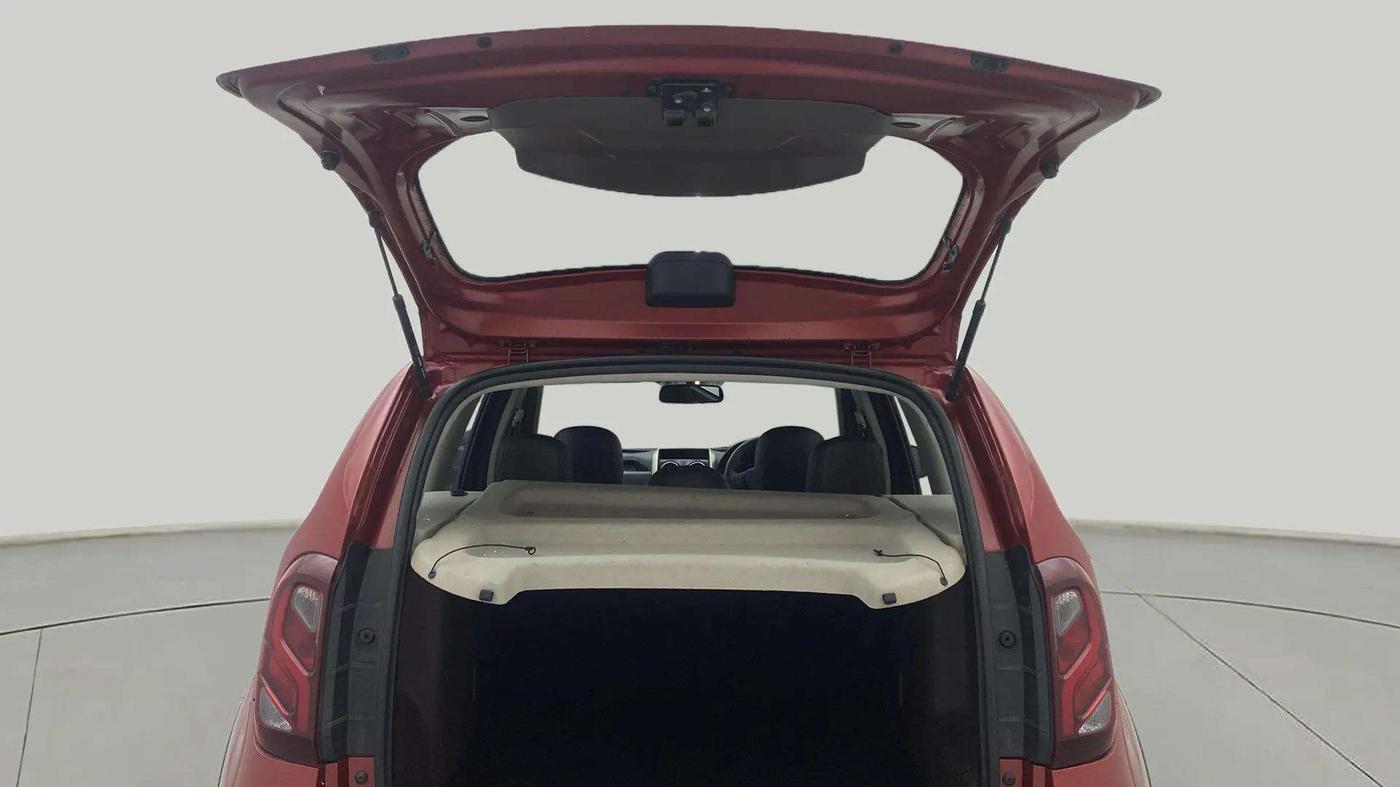 2018 Renault Duster RXS PETROL, Petrol, Manual, 46,760 km, Boot Door Open