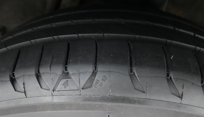 2017 Honda WR-V 1.5L I-DTEC VX MT, Diesel, Manual, 57,426 km, Left Rear Tyre Tread