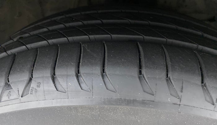 2017 Honda WR-V 1.5L I-DTEC VX MT, Diesel, Manual, 57,426 km, Right Front Tyre Tread