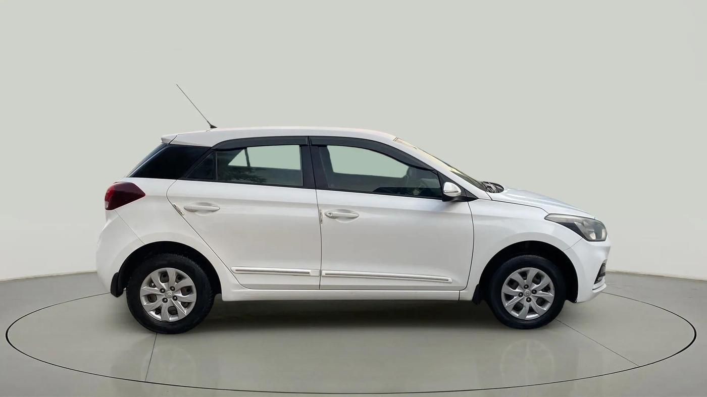 2018 Hyundai Elite i20 SPORTZ 1.4 CRDI, Diesel, Manual, 72,508 km, Right Side View