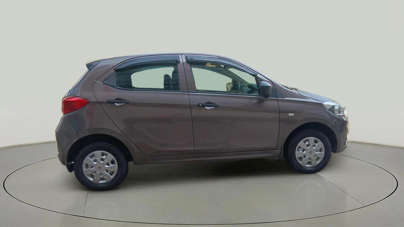 2019 Tata Tiago XE PETROL, Petrol, Manual, 36,101 km, Right Side View