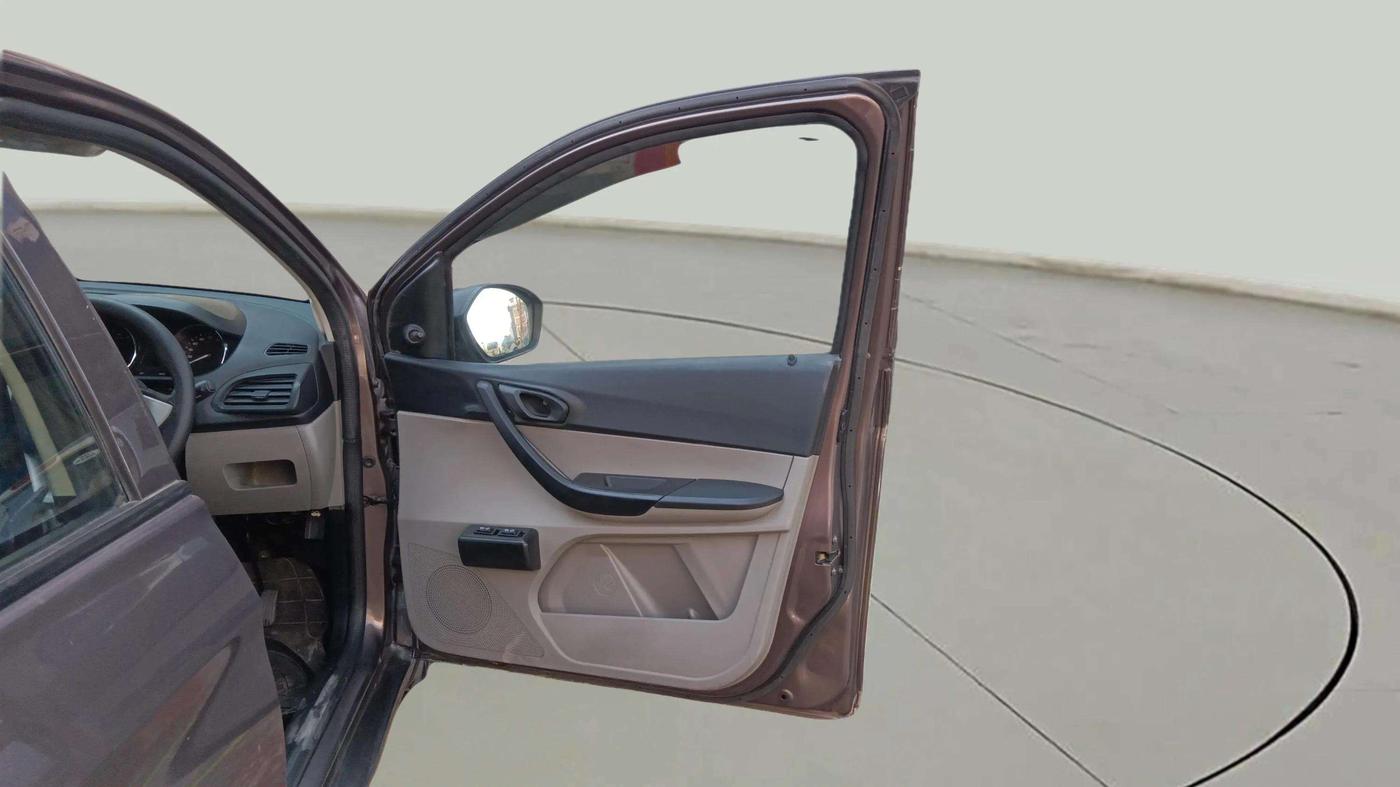 2019 Tata Tiago XE PETROL, Petrol, Manual, 36,101 km, RHS Front Door