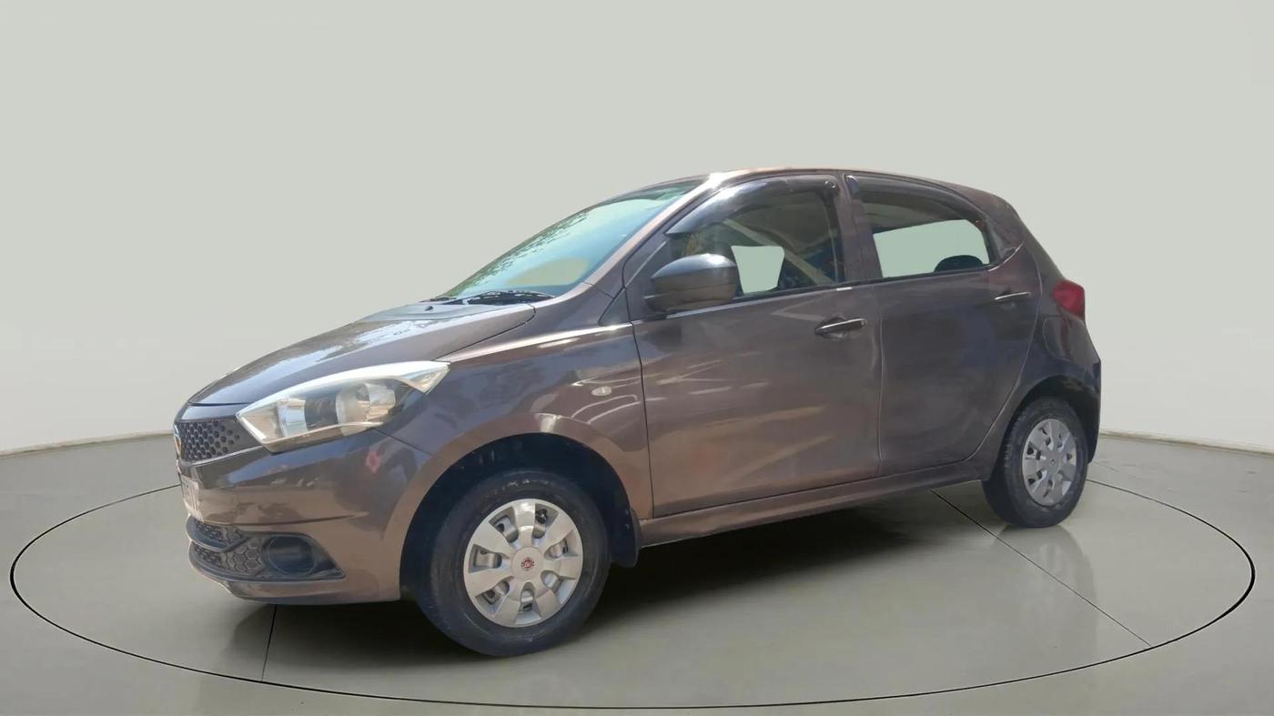 2019 Tata Tiago XE PETROL, Petrol, Manual, 36,101 km, Left Front Diagonal
