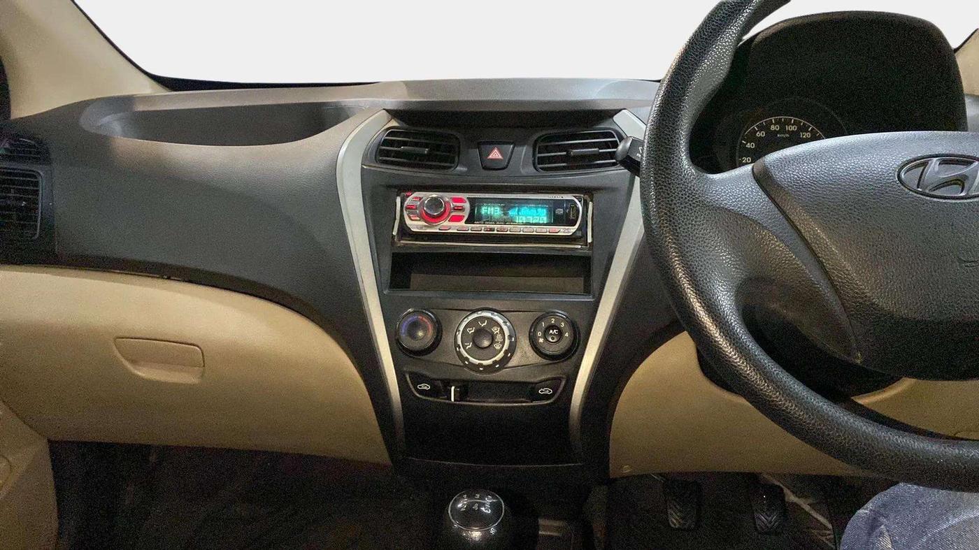 2015 Hyundai Eon ERA +, Petrol, Manual, 52,383 km, Air Conditioner