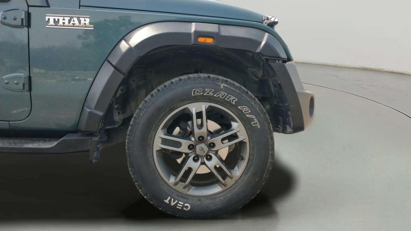 2022 Mahindra Thar LX PETROL HT 4WD AT, Petrol, Automatic, 35,301 km, Right Front Wheel