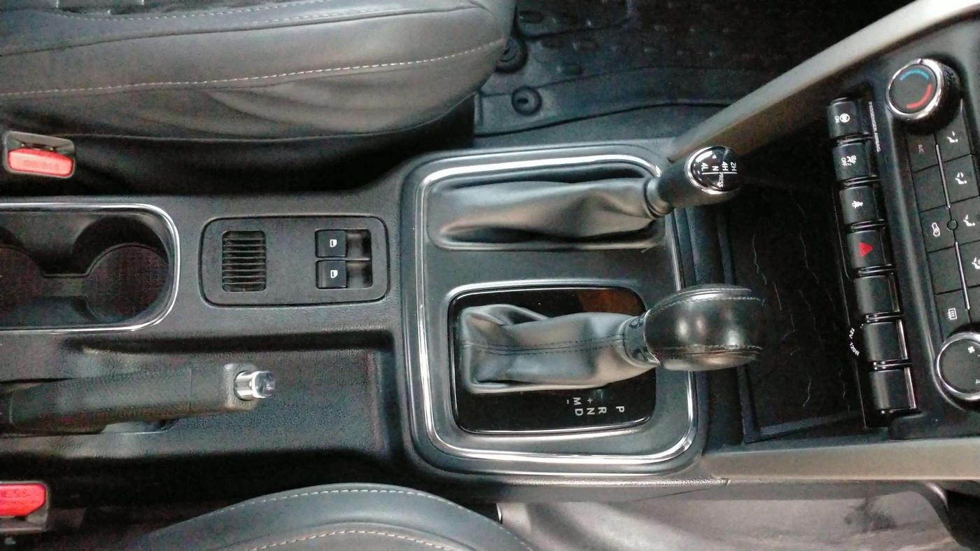 2022 Mahindra Thar LX PETROL HT 4WD AT, Petrol, Automatic, 35,301 km, Gear Lever