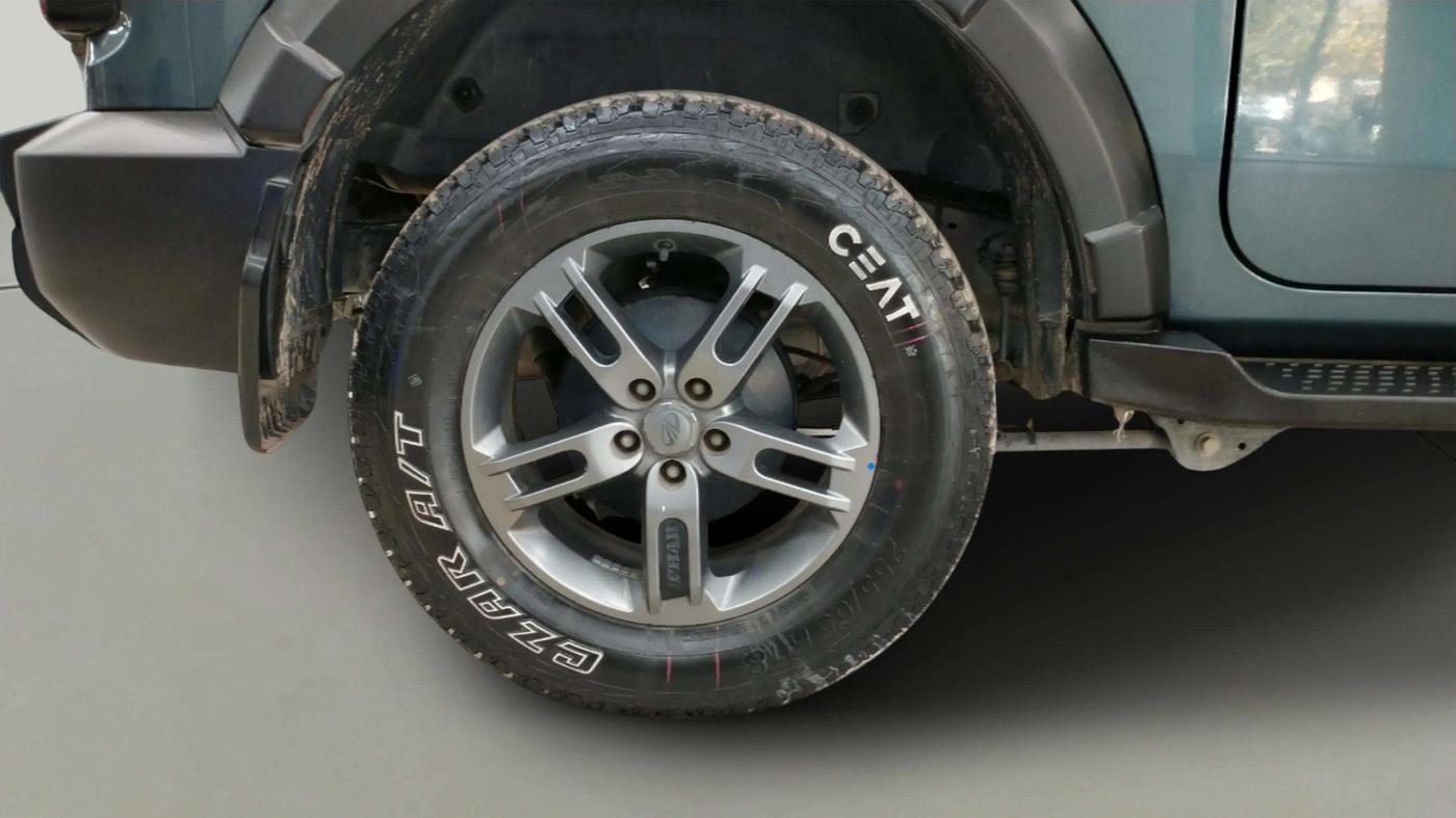 2022 Mahindra Thar LX PETROL HT 4WD AT, Petrol, Automatic, 35,301 km, Right Rear Wheel
