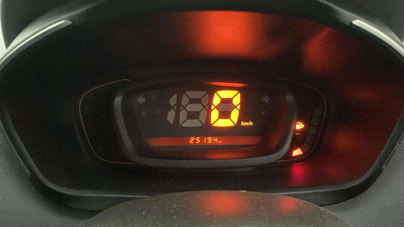 2019 Renault Kwid RXT 0.8 (O), CNG, Manual, 25,365 km, Odometer Image