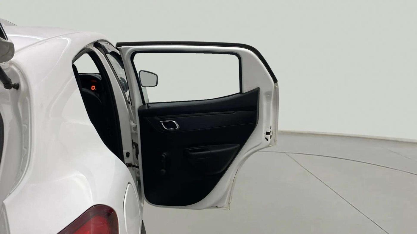 2019 Renault Kwid RXT 0.8 (O), CNG, Manual, 25,365 km, RHS Rear Door