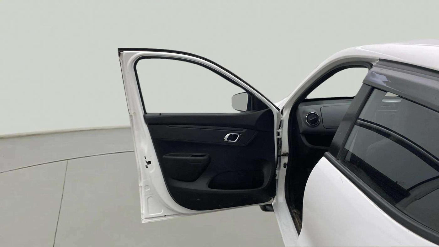 2019 Renault Kwid RXT 0.8 (O), CNG, Manual, 25,365 km, LHS Front Door
