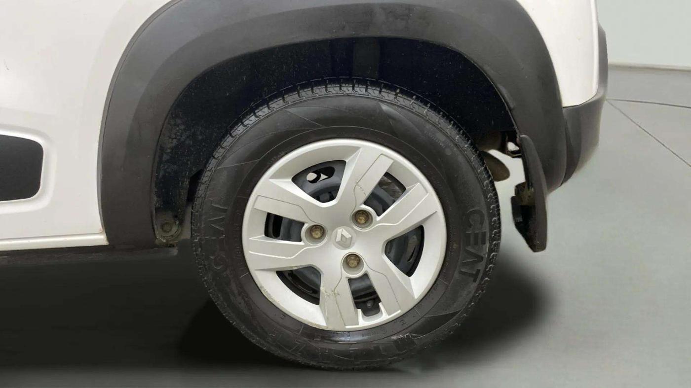 2019 Renault Kwid RXT 0.8 (O), CNG, Manual, 25,365 km, Left Rear Wheel