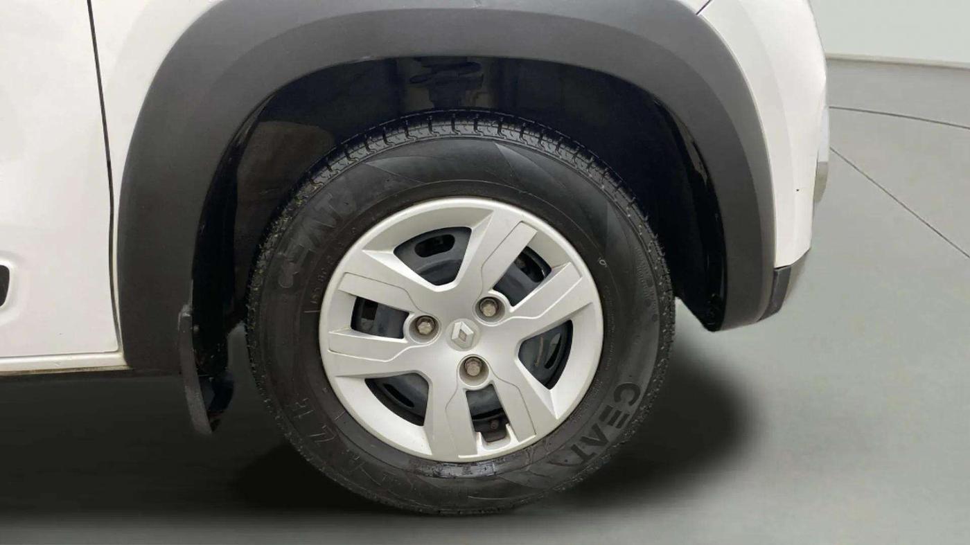 2019 Renault Kwid RXT 0.8 (O), CNG, Manual, 25,365 km, Right Front Wheel
