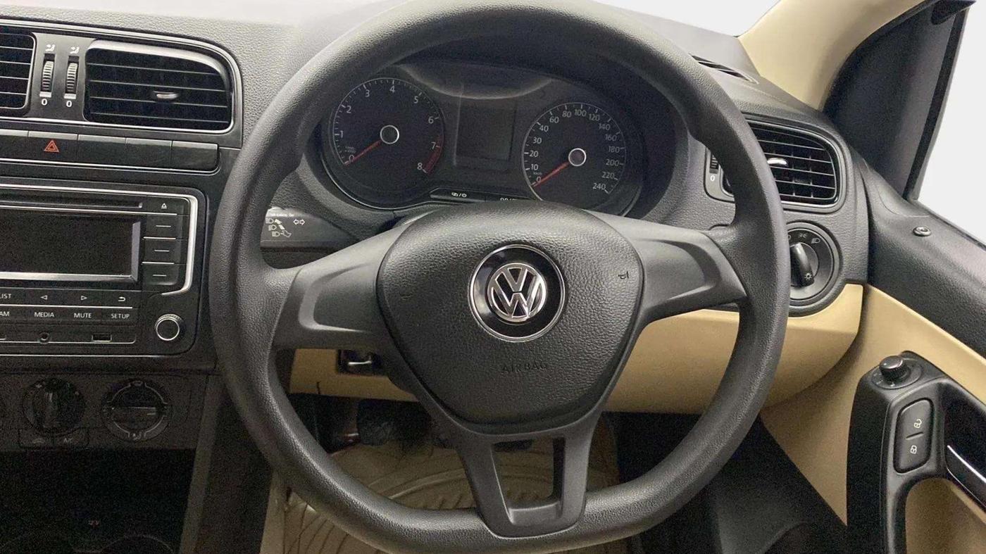 2016 Volkswagen Ameo COMFORTLINE 1.2L, Petrol, Manual, 38,519 km, Steering Wheel Close Up