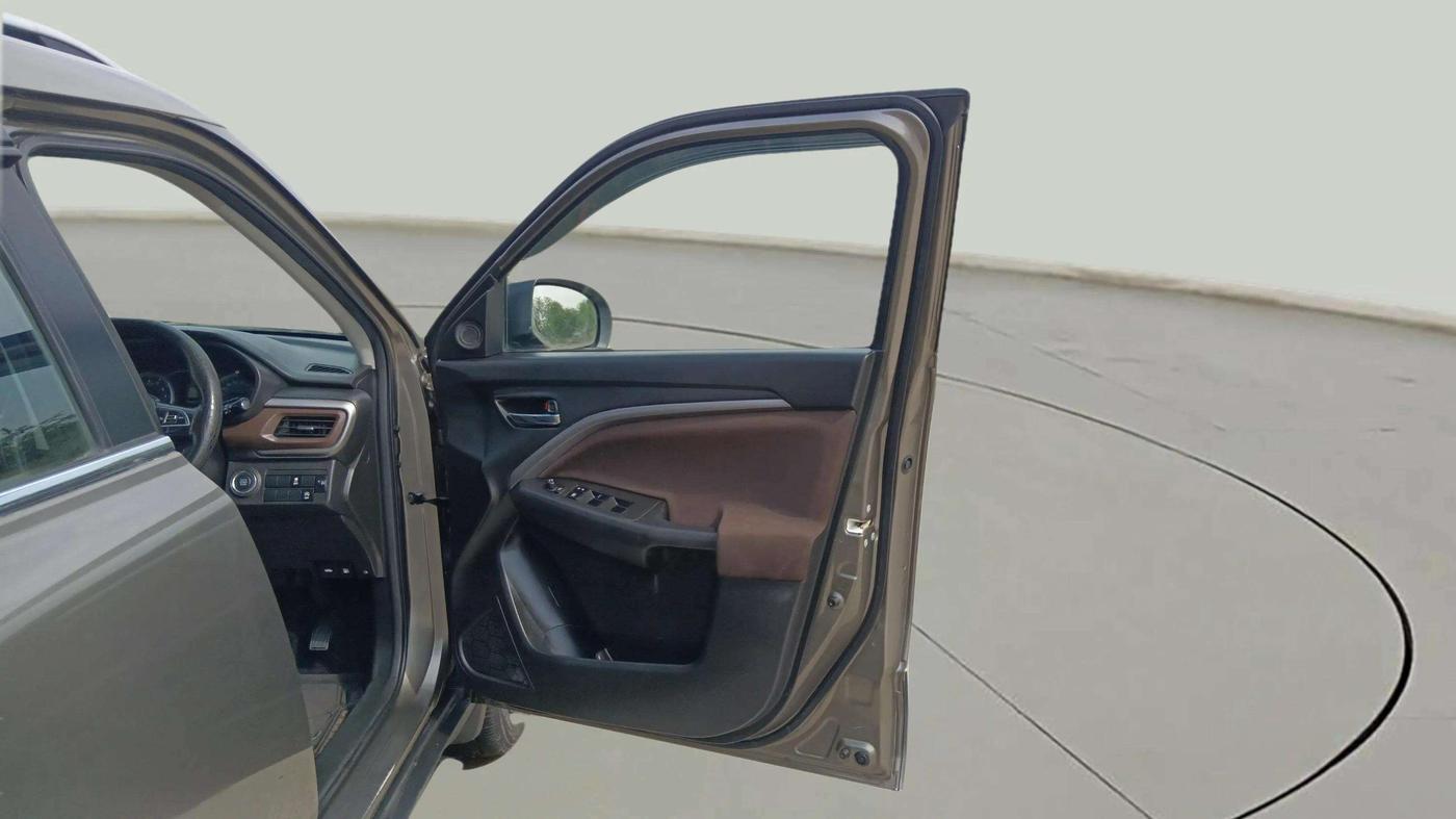 2023 Maruti BREZZA ZXI SMART HYBRID , Petrol, Manual, 41,344 km, RHS Front Door