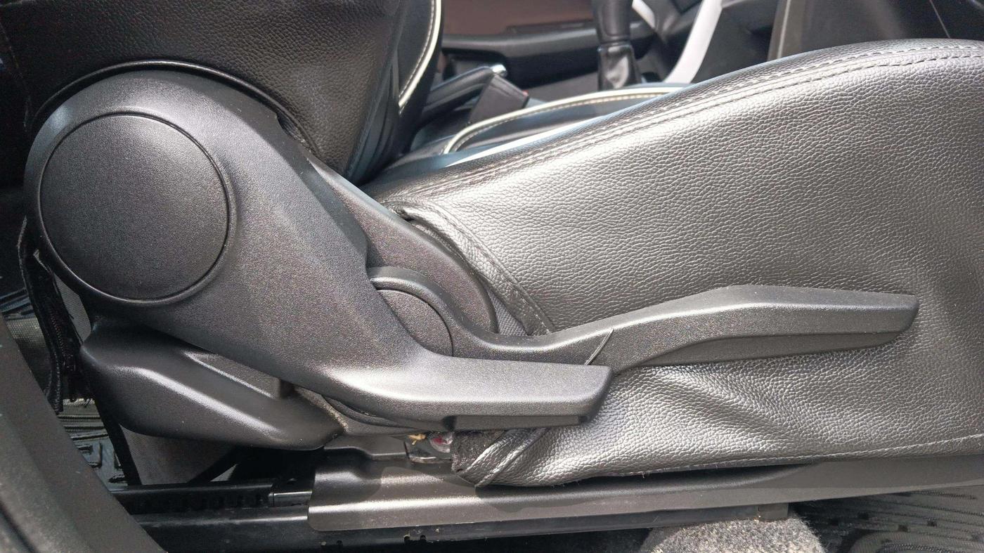 2023 Maruti BREZZA ZXI SMART HYBRID , Petrol, Manual, 41,344 km, Driver Side Adjustment Panel