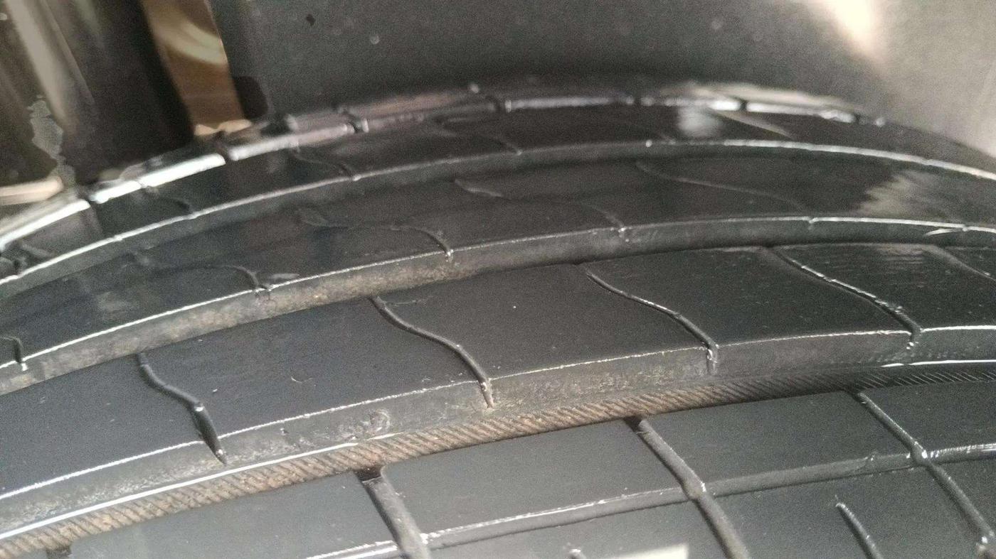 2023 Maruti BREZZA ZXI SMART HYBRID , Petrol, Manual, 41,344 km, Right Rear Tyre Tread