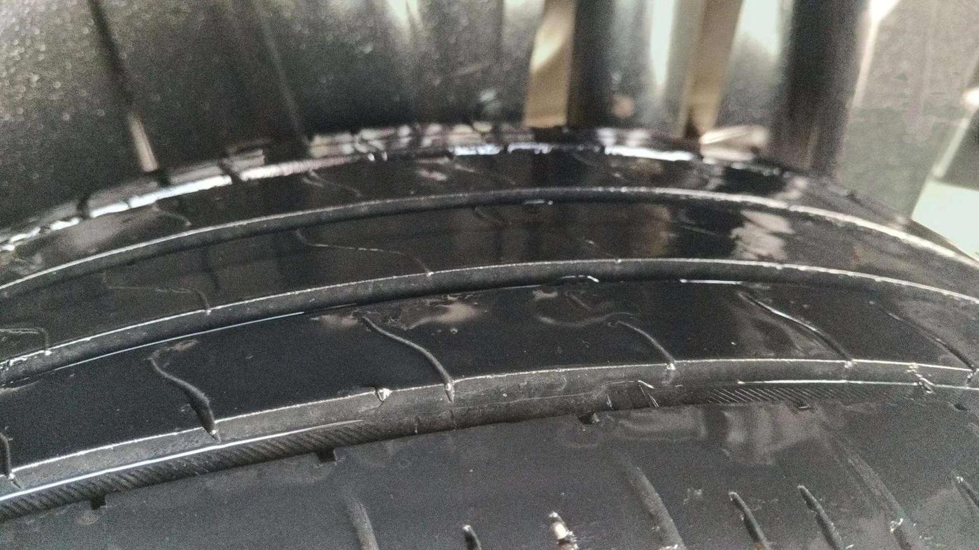 2023 Maruti BREZZA ZXI SMART HYBRID , Petrol, Manual, 41,344 km, Left Rear Tyre Tread
