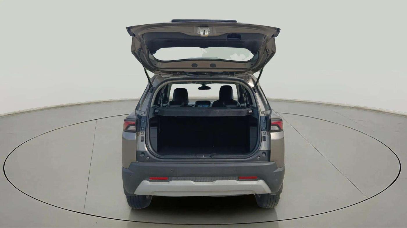 2023 Maruti BREZZA ZXI SMART HYBRID , Petrol, Manual, 41,344 km, Boot Inside