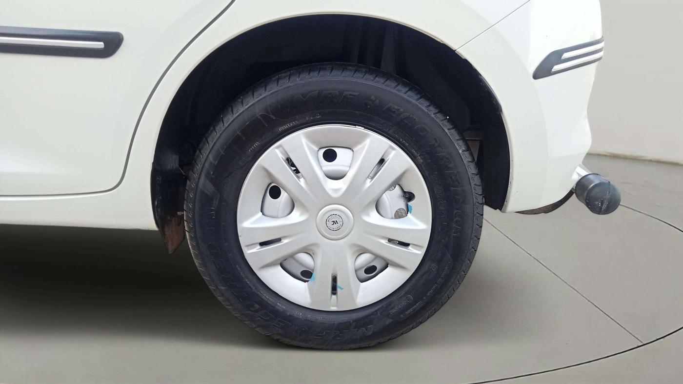 2024 Maruti Swift LXi, Petrol, Manual, 12,959 km, Left Rear Wheel