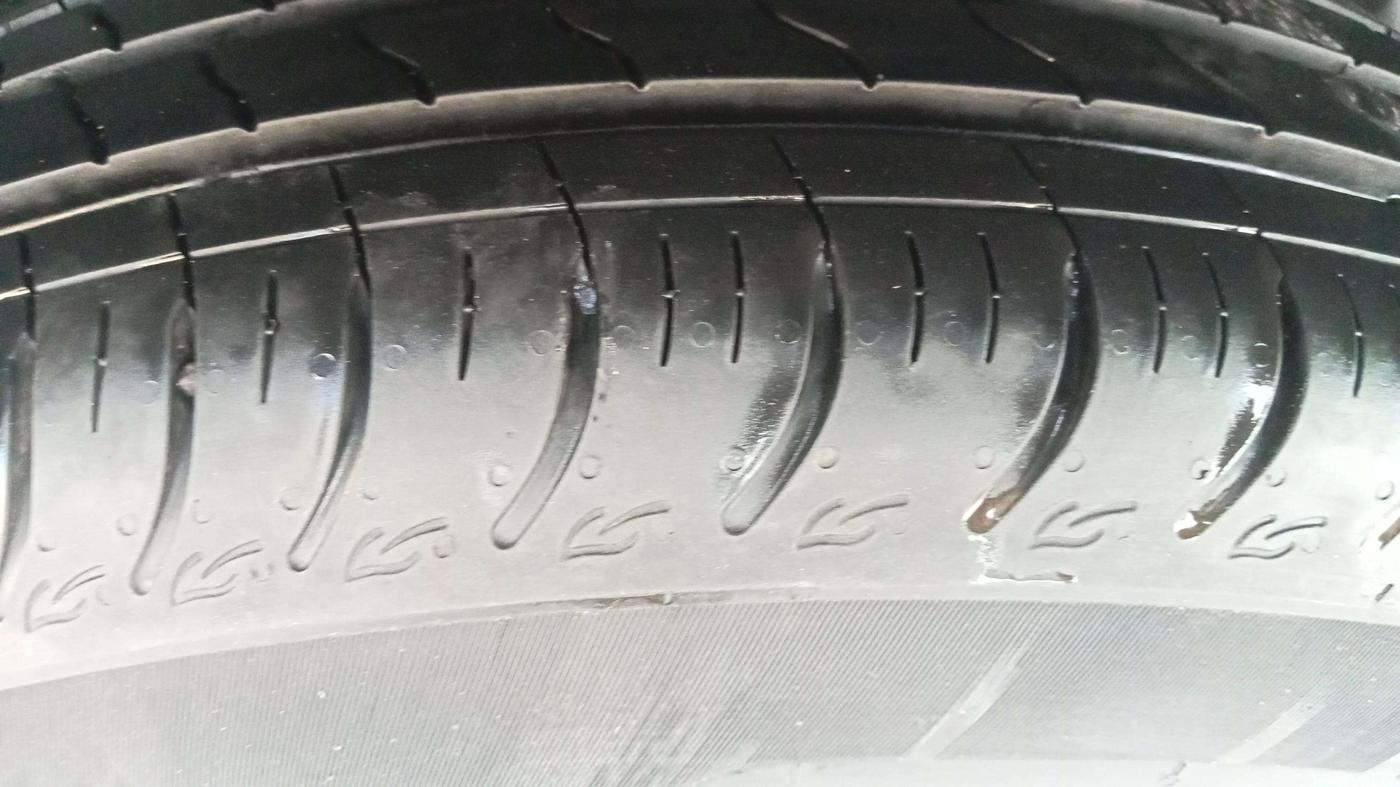 2024 Maruti Swift LXi, Petrol, Manual, 12,959 km, Right Rear Tyre Tread
