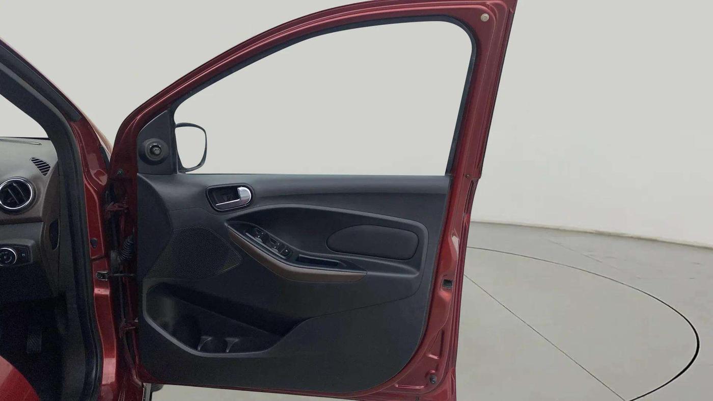 2019 Ford FREESTYLE TITANIUM 1.5 DIESEL, Diesel, Manual, 31,543 km, RHS Front Door