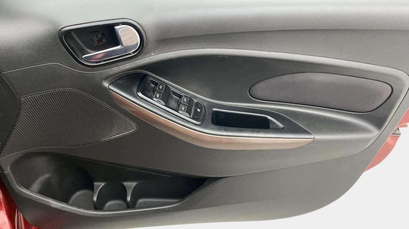 2019 Ford FREESTYLE TITANIUM 1.5 DIESEL, Diesel, Manual, 31,543 km, Driver Side Door Panels Control