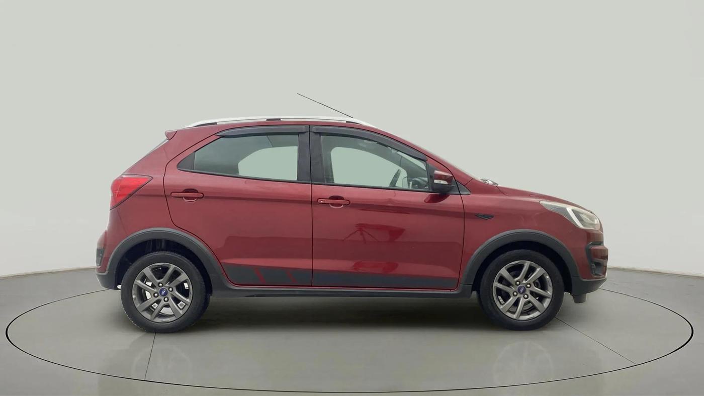 2019 Ford FREESTYLE TITANIUM 1.5 DIESEL, Diesel, Manual, 31,543 km, Right Side View