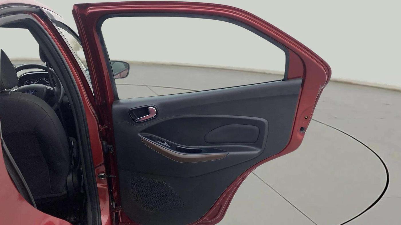 2019 Ford FREESTYLE TITANIUM 1.5 DIESEL, Diesel, Manual, 31,543 km, RHS Rear Door