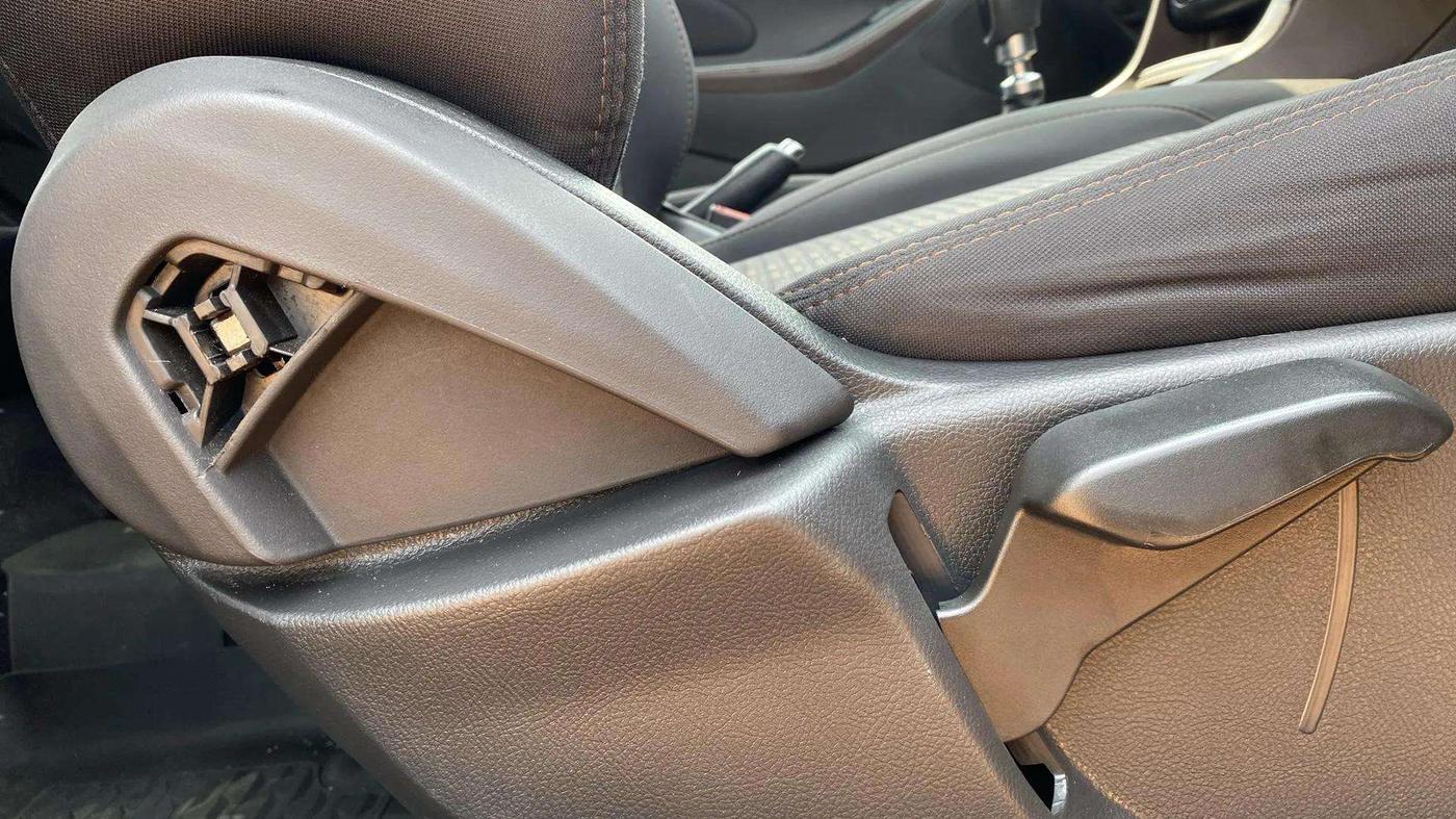 2019 Ford FREESTYLE TITANIUM 1.5 DIESEL, Diesel, Manual, 31,543 km, Driver Side Adjustment Panel