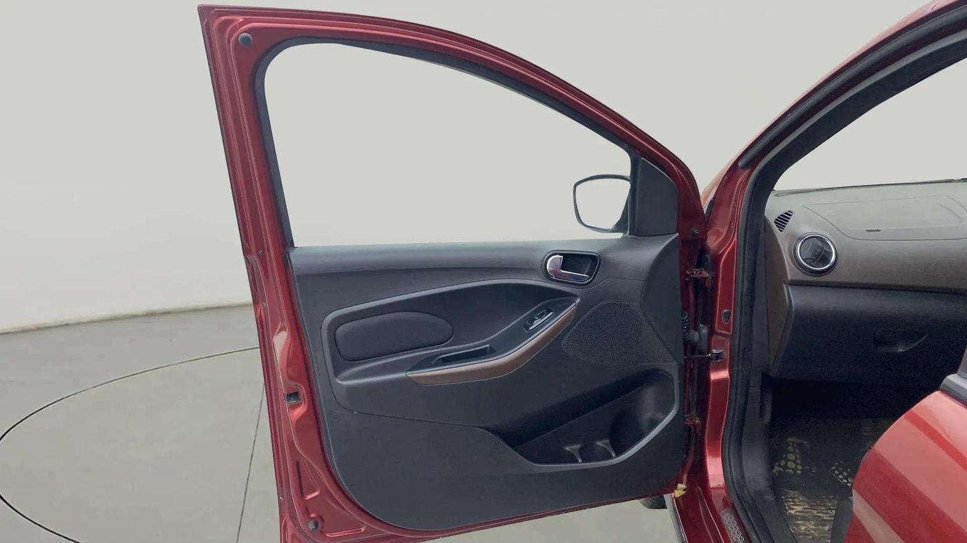 2019 Ford FREESTYLE TITANIUM 1.5 DIESEL, Diesel, Manual, 31,543 km, LHS Front Door