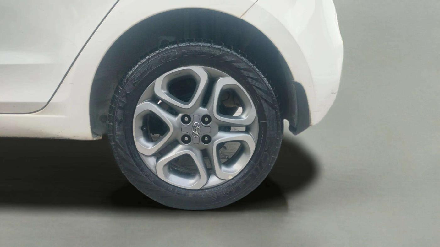 2018 Hyundai Elite i20 ASTA 1.2 DUAL TONE, Petrol, Manual, 56,893 km, Left Rear Wheel