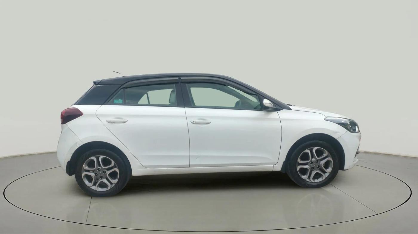 2018 Hyundai Elite i20 ASTA 1.2 DUAL TONE, Petrol, Manual, 56,893 km, Right Side View