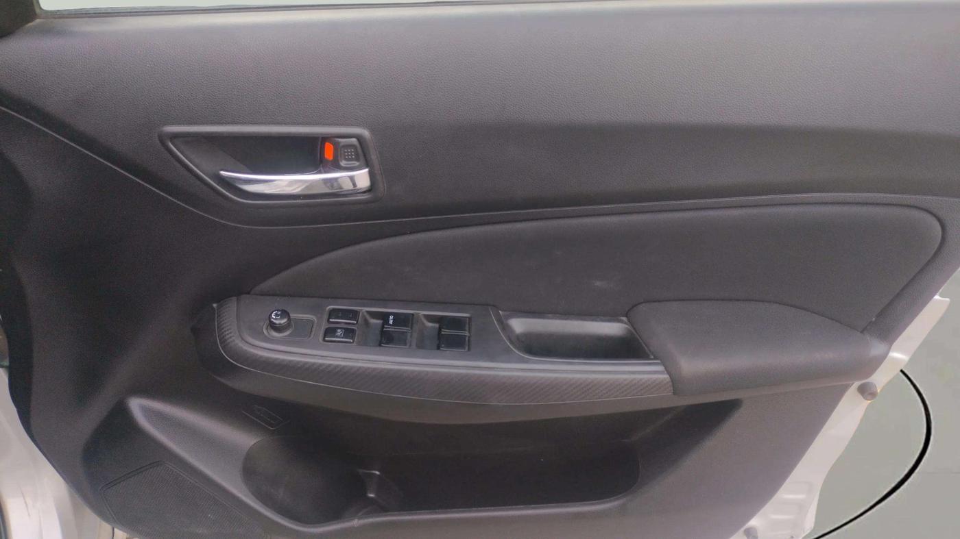 2021 Maruti Swift VXI, Petrol, Manual, 45,600 km, Driver Side Door Panels Control