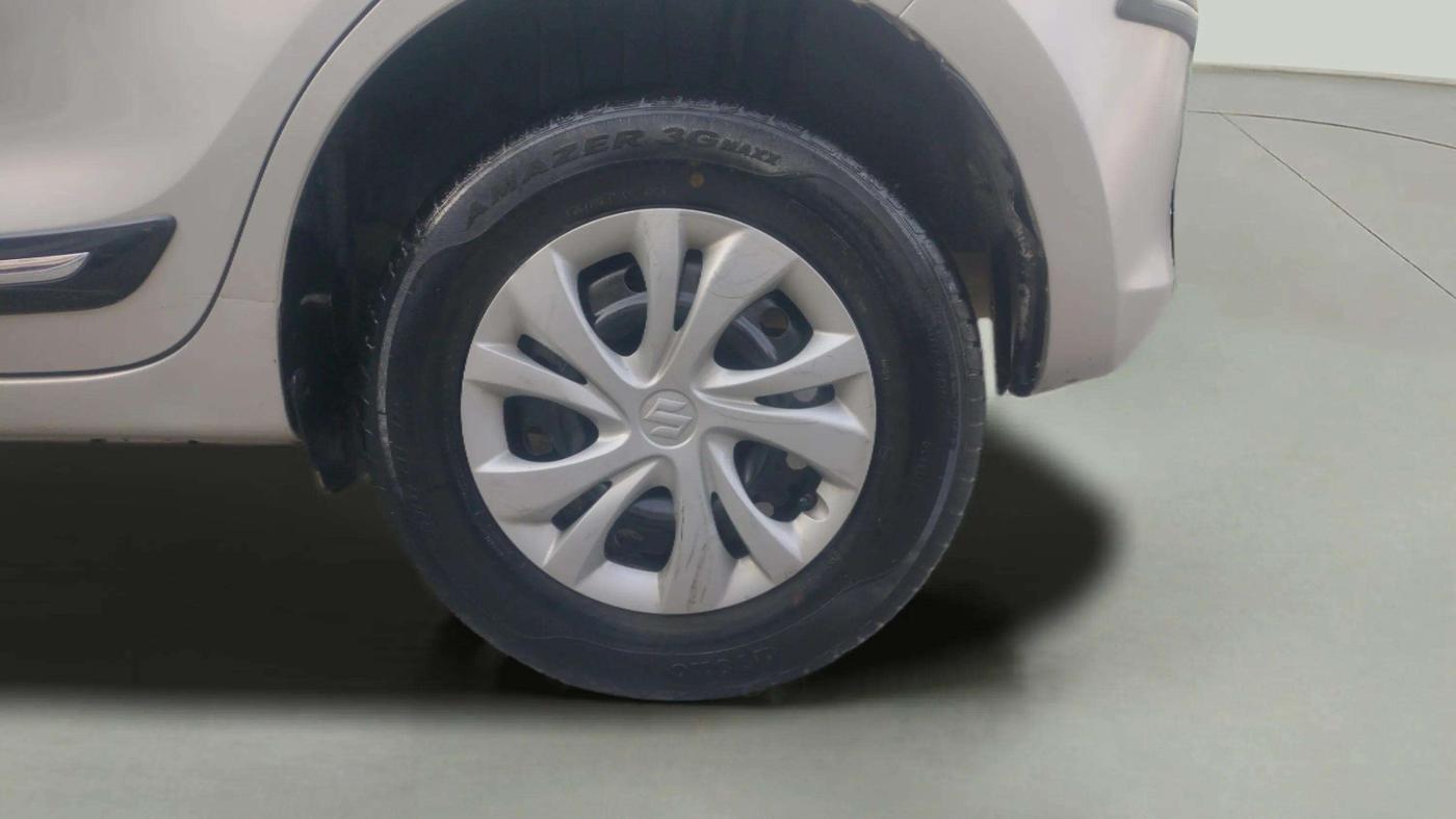2021 Maruti Swift VXI, Petrol, Manual, 45,600 km, Left Rear Wheel