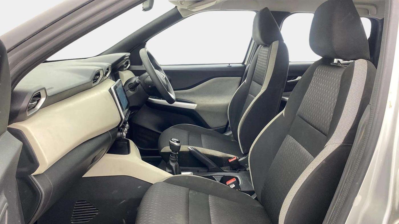 2021 Nissan MAGNITE XV MT, Petrol, Manual, 56,790 km, Right Side Front Door Cabin