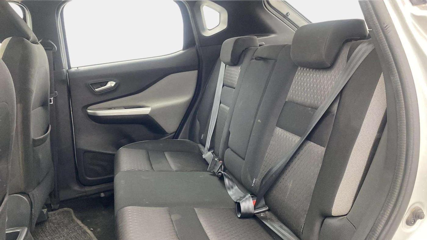 2021 Nissan MAGNITE XV MT, Petrol, Manual, 56,790 km, Right Side Rear Door Cabin