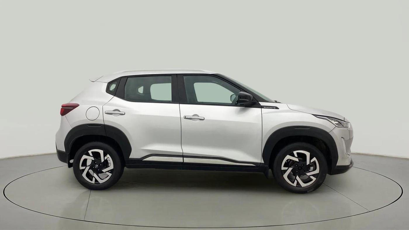 2021 Nissan MAGNITE XV MT, Petrol, Manual, 56,790 km, Right Side View