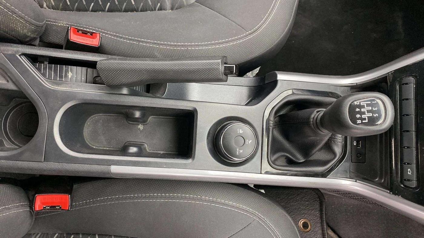 2022 Tata NEXON XM PETROL, Petrol, Manual, 9,935 km, Gear Lever