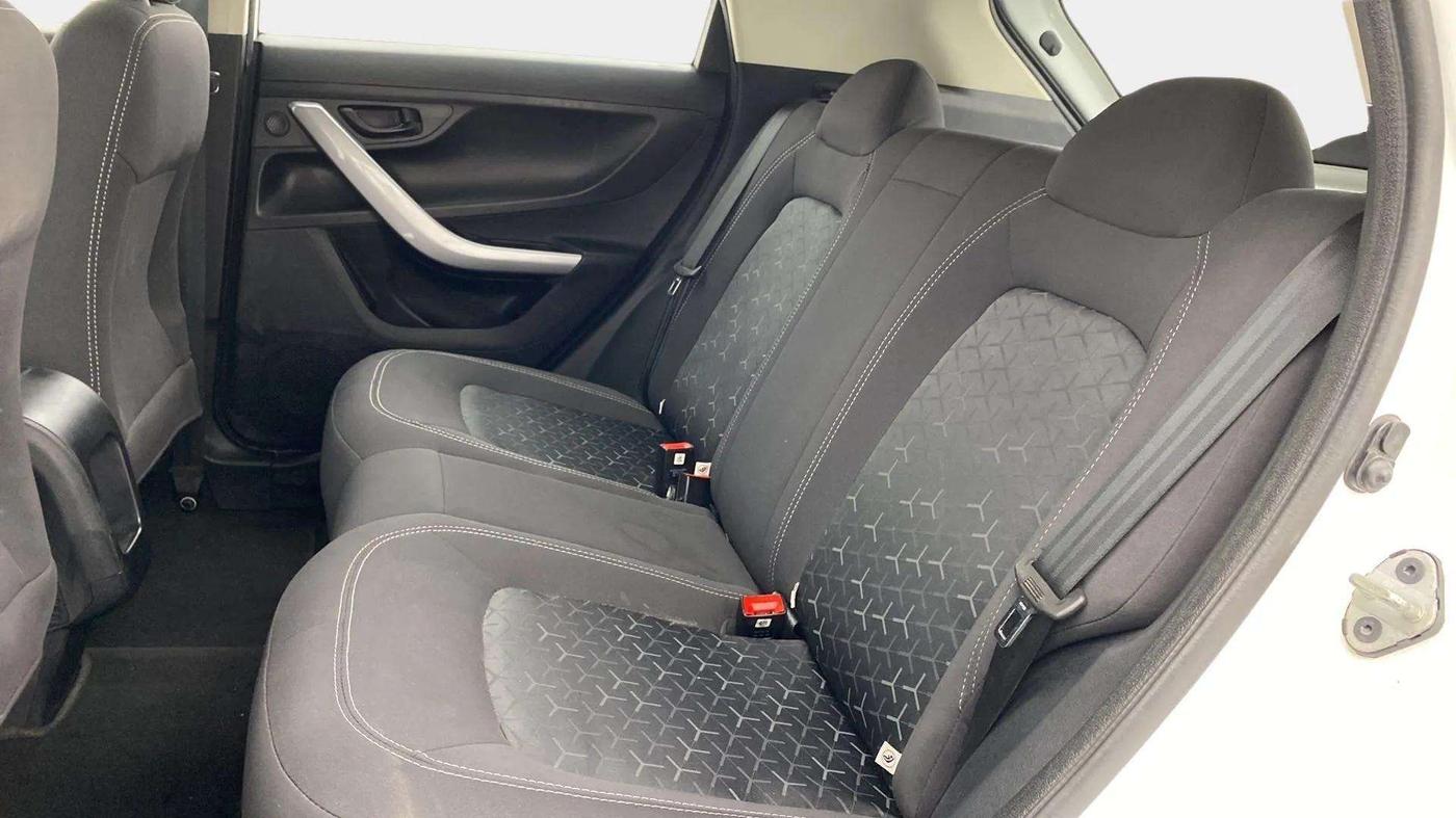 2022 Tata NEXON XM PETROL, Petrol, Manual, 9,935 km, Right Side Rear Door Cabin