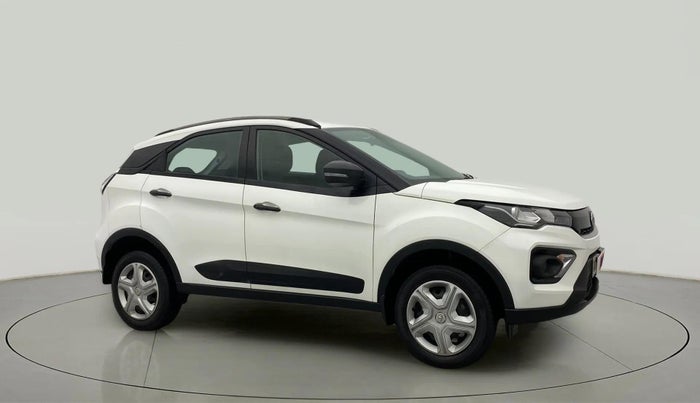 2022 Tata NEXON XM PETROL, Petrol, Manual, 9,935 km, Right Front Diagonal
