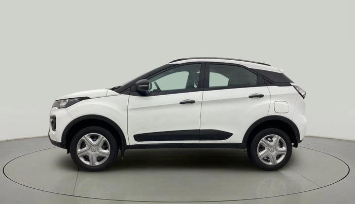 2022 Tata NEXON XM PETROL, Petrol, Manual, 9,935 km, Left Side