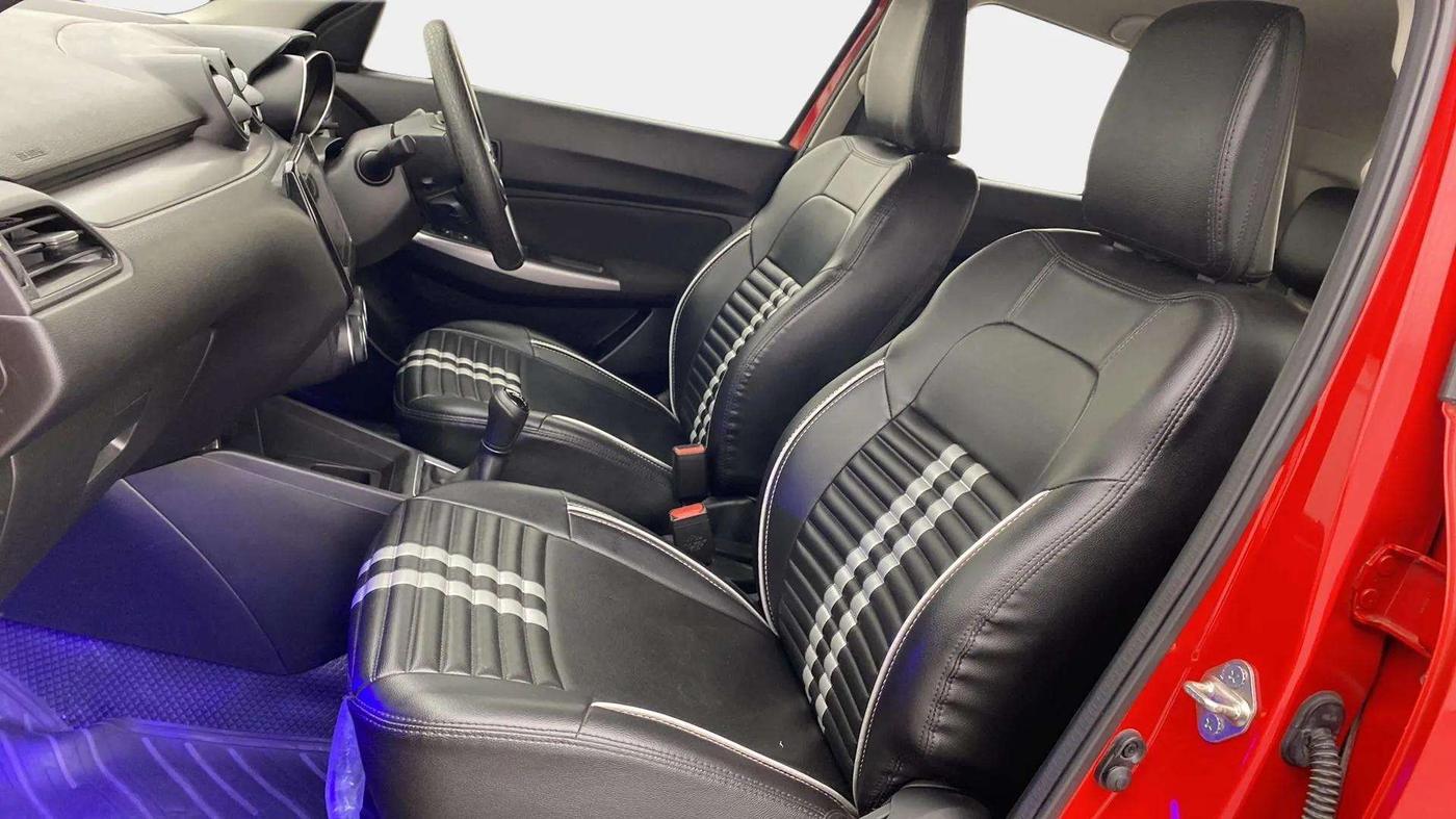 2022 Maruti Swift ZXI PLUS, Petrol, Manual, 17,554 km, Right Side Front Door Cabin