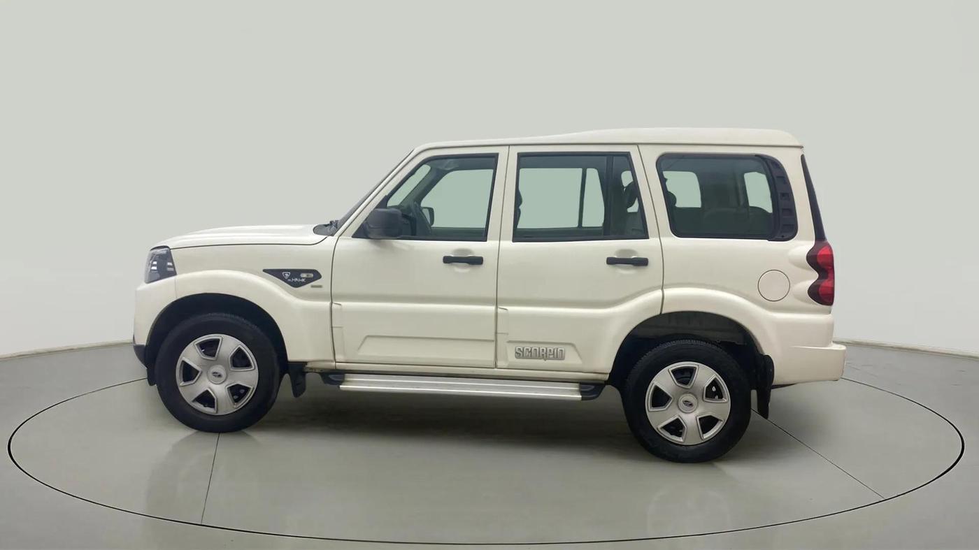 2018 Mahindra Scorpio S5, Diesel, Manual, 97,701 km, Left Side