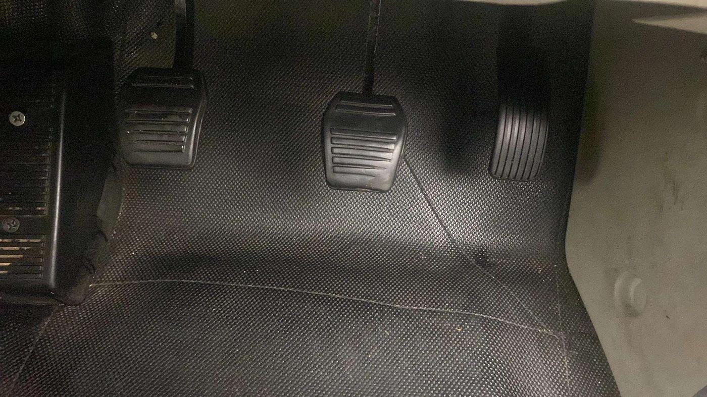 2018 Mahindra Scorpio S5, Diesel, Manual, 97,701 km, Pedals