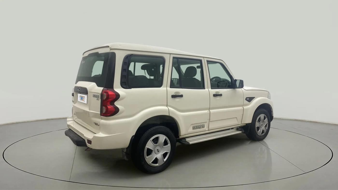 2018 Mahindra Scorpio S5, Diesel, Manual, 97,701 km, Right Back Diagonal