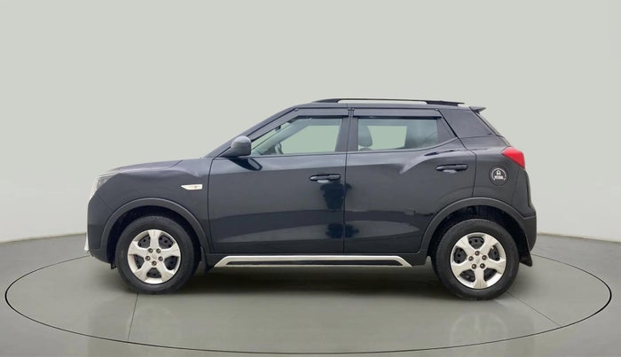 2021 Mahindra XUV300 W6 1.2 PETROL, Petrol, Manual, 25,653 km, Left Side