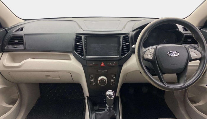 2021 Mahindra XUV300 W6 1.2 PETROL, Petrol, Manual, 25,653 km, Dashboard