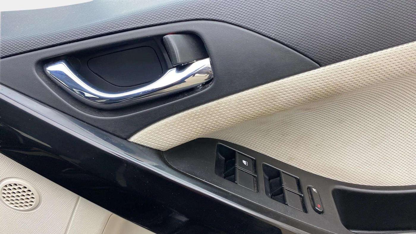 2022 Tata NEXON XZ PLUS PETROL, Petrol, Manual, 39,142 km, Driver Side Door Panels Control