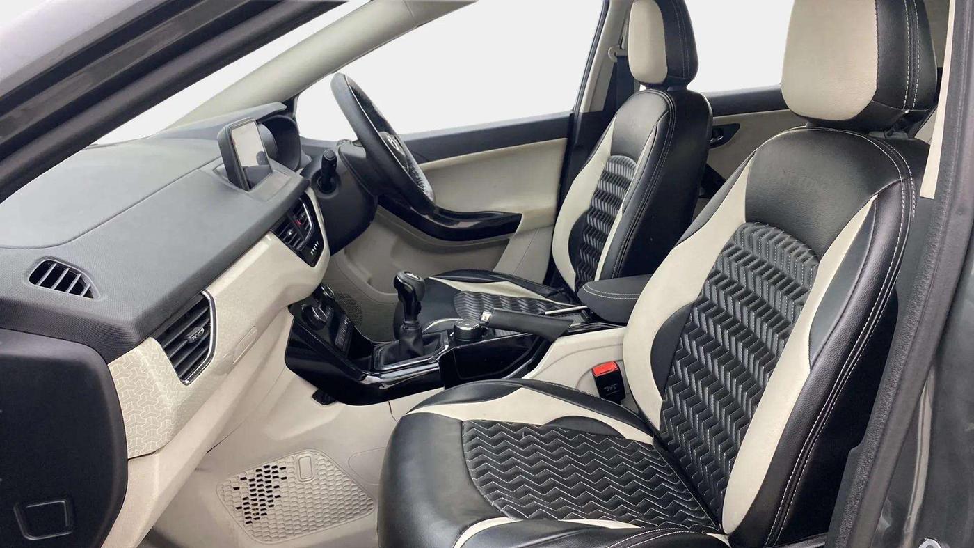 2022 Tata NEXON XZ PLUS PETROL, Petrol, Manual, 39,142 km, Right Side Front Door Cabin